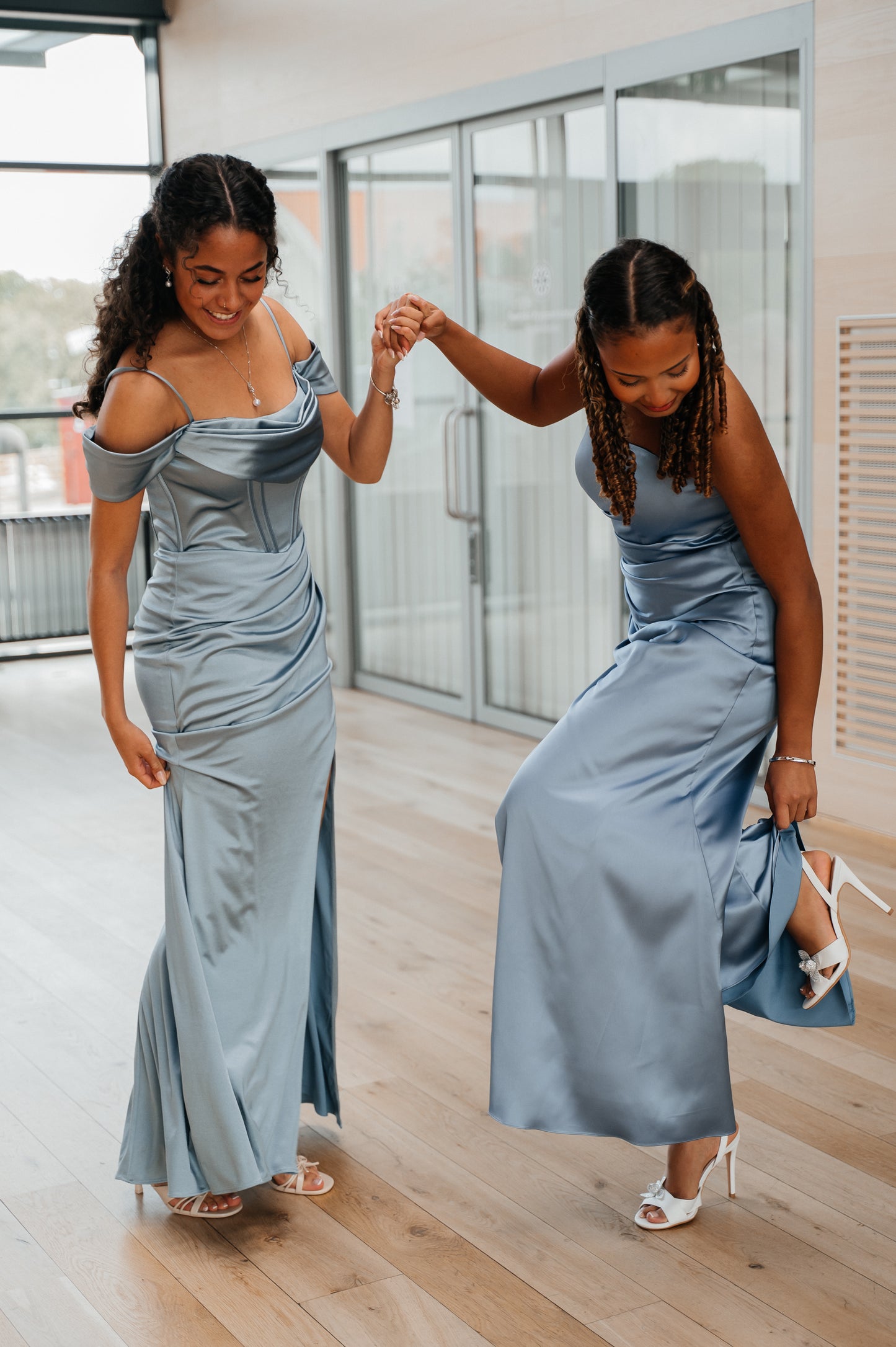 Måttanpassa , Klänningar